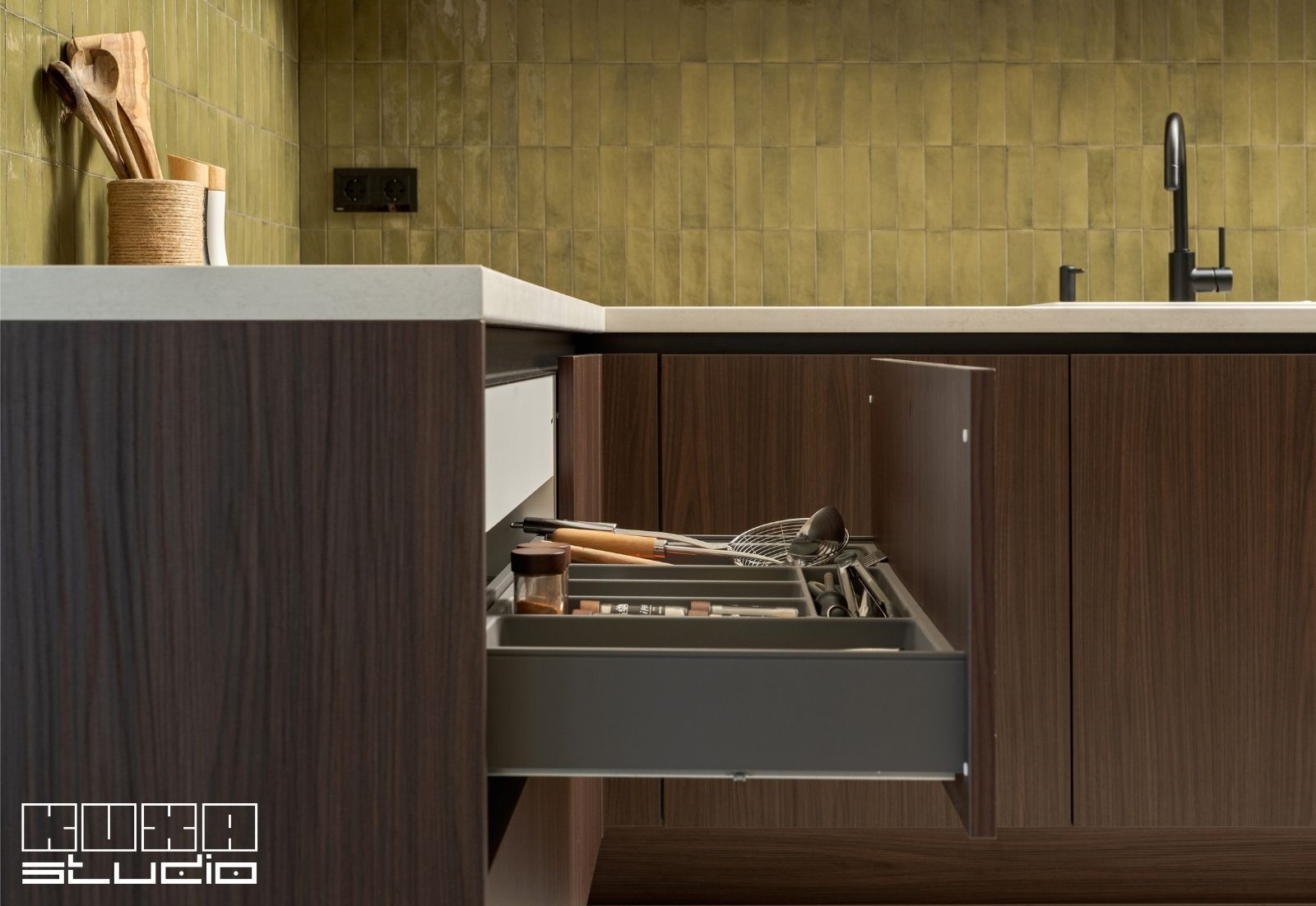 sertar organizator tacâmuri