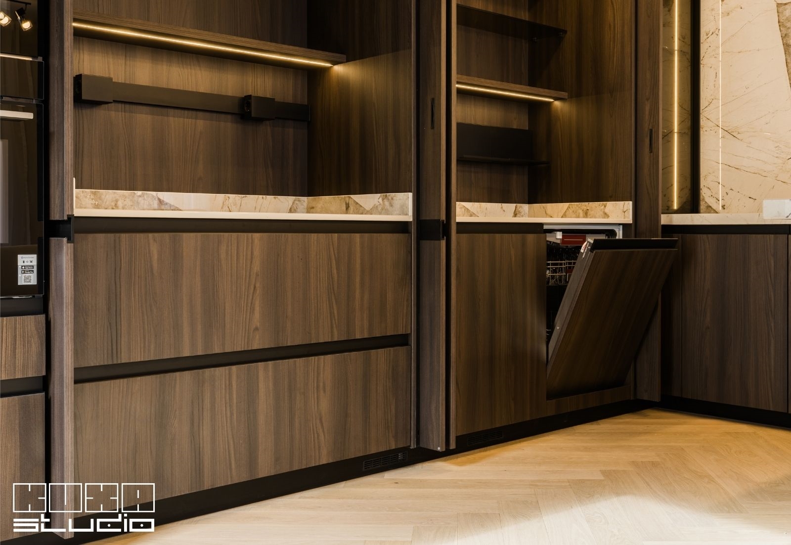 Pllita BORA Pure cu hotă integrată