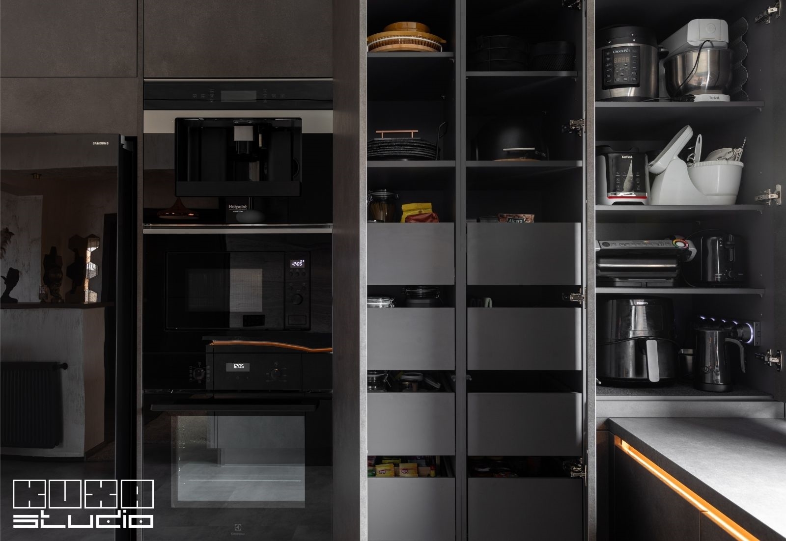 corpuri depozitare cu sertare interioare