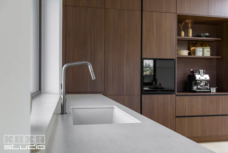 Chiuveta de compozit montata sub blat Dekton